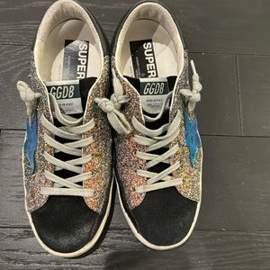 COPY - GOLDEN GOOSE superstar 
Round-Toe Sneakers
Size: 7 | IT 37